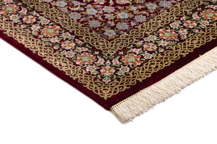 Detail image of 2' 7 x 4' 4 Ghom Silk Rug