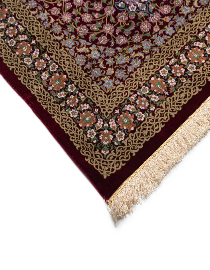 Detail image of 2' 7 x 4' 2 Ghom Silk Rug