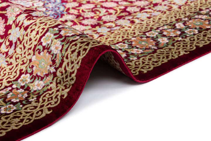2' 7 x 4' 2 Ghom Silk Rug