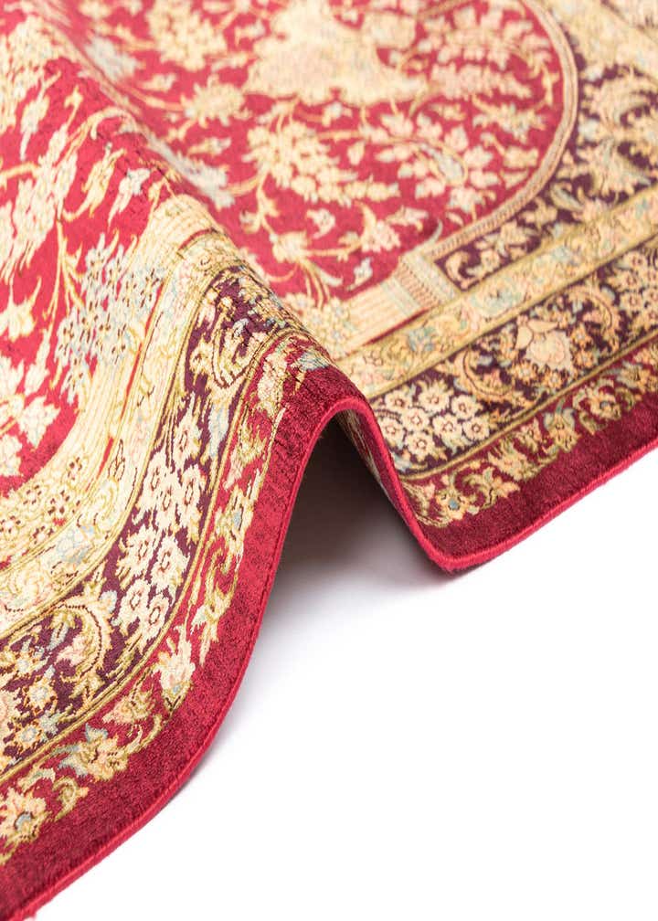 2' 7 x 3' 10 Ghom Silk Rug