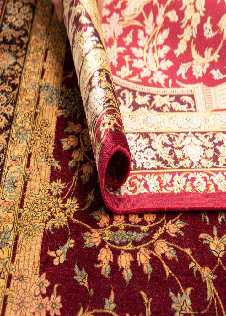 2' 7 x 3' 10 Ghom Silk Rug