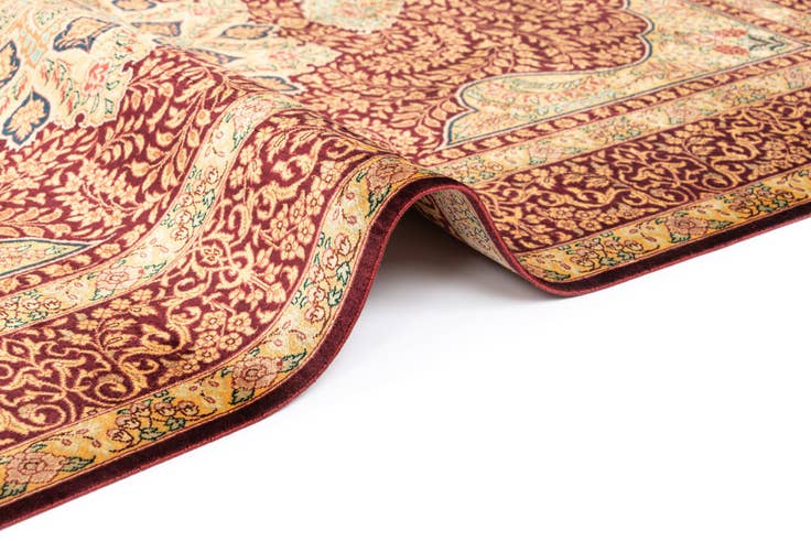 Detail image of 3' 5 x 4' 11 Ghom Silk Rug