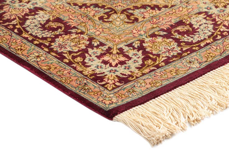Detail image of 3' 4 x 4' 10 Ghom Silk Rug