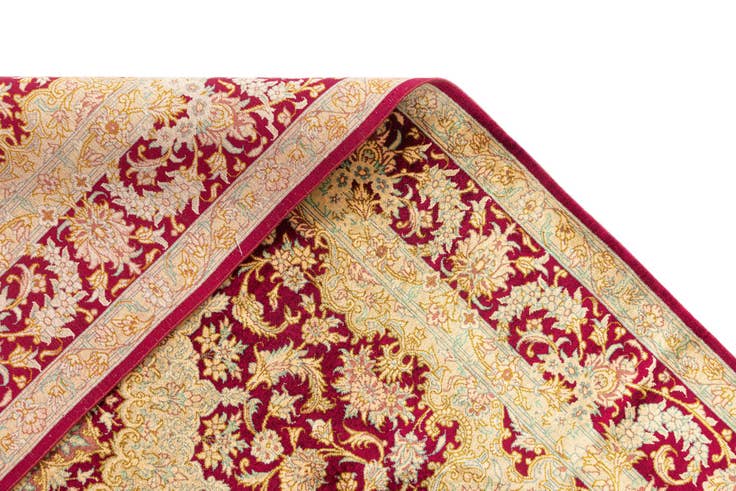 Detail image of 3' 3 x 4' 11 Ghom Silk Rug