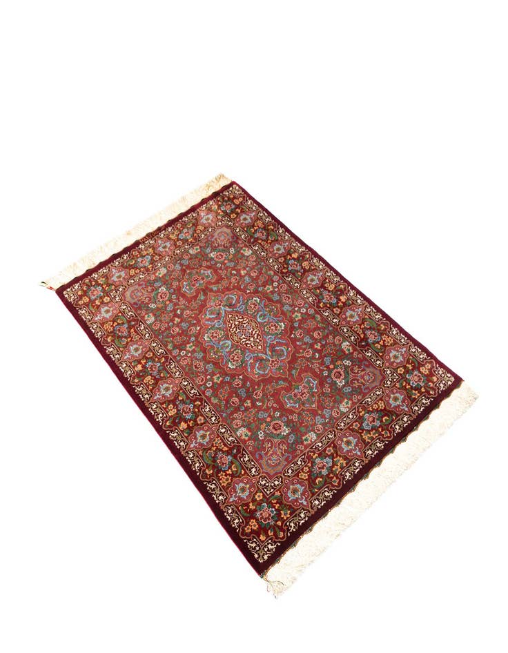 Detail image of 3' 3 x 4' 8 Ghom Silk Rug