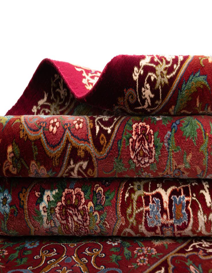 Detail image of 3' 3 x 4' 8 Ghom Silk Rug