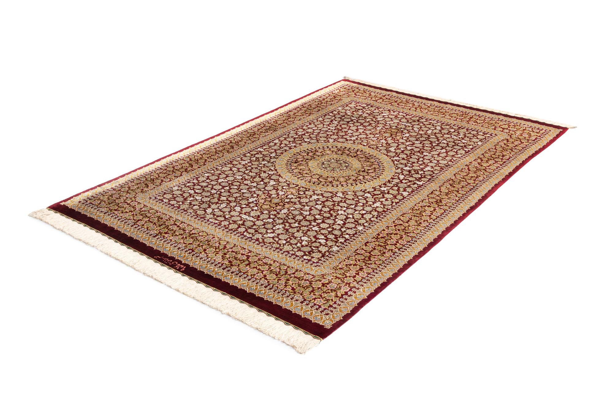 4' 5 x 6' 8 Ghom Silk Rug