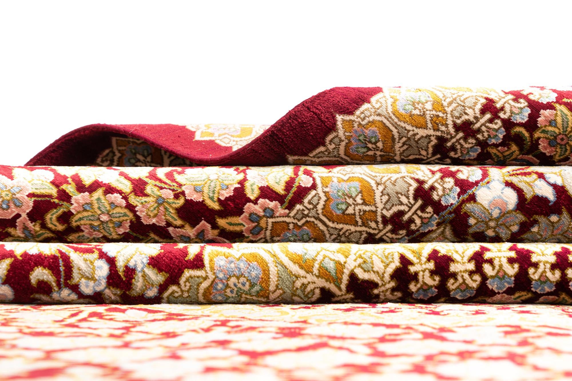 4' 5 x 6' 8 Ghom Silk Rug