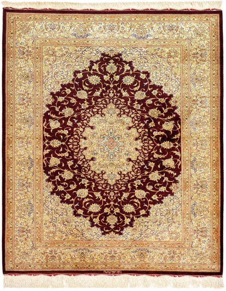 Detail image of 3' 5 x 4' 10 Ghom Silk Rug