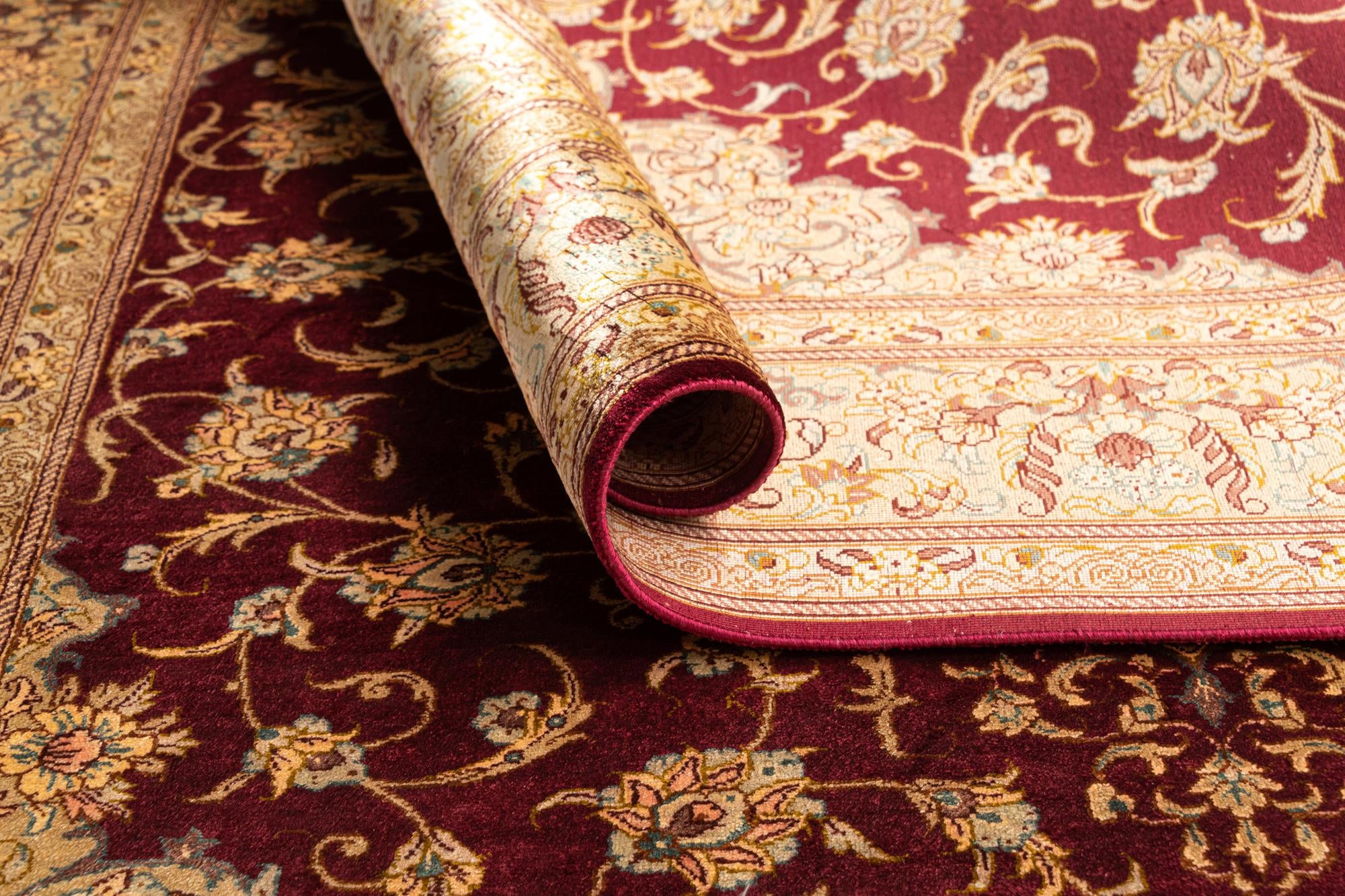 3' 4 x 4' 11 Ghom Silk Rug