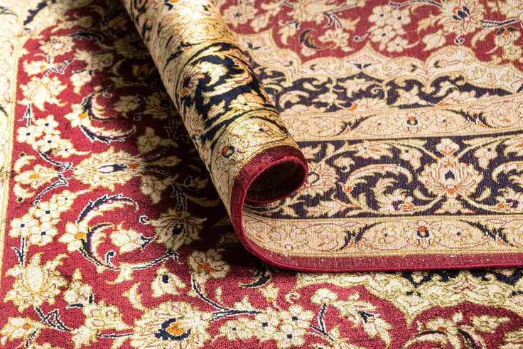 Detail image of 3' 3 x 5' Ghom Silk Rug