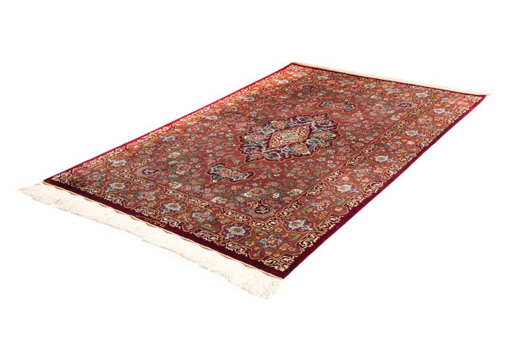 Detail image of 4' 2 x 6' 6 Ghom Silk Rug