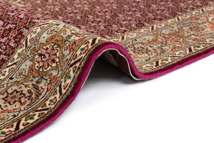 Detailansicht von 105cm x 140cm Tabriz Mahi Teppich