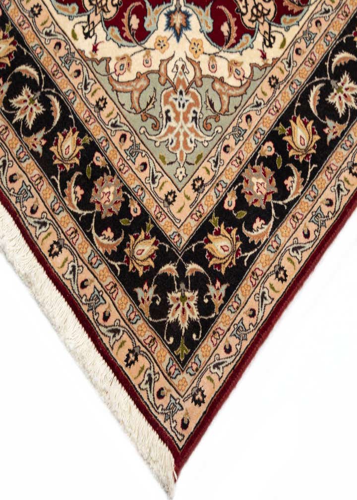 5' 1 x 6' 6 Tabriz Rug