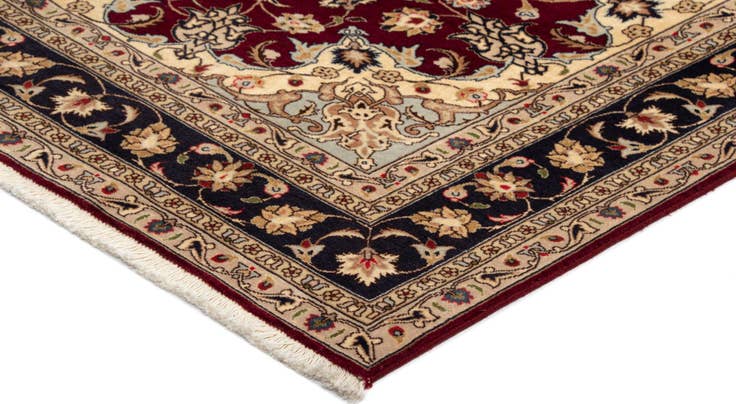 Detail image of 5' 1 x 6' 11 Tabriz Rug