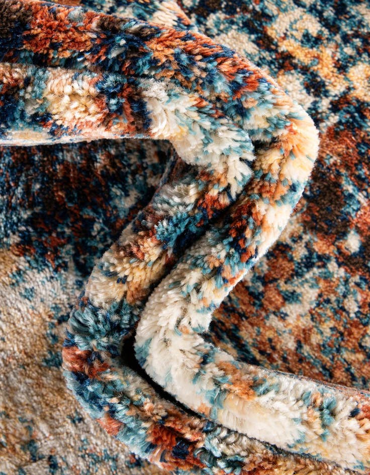 Detail image of 5' x 8' Ethereal Rug