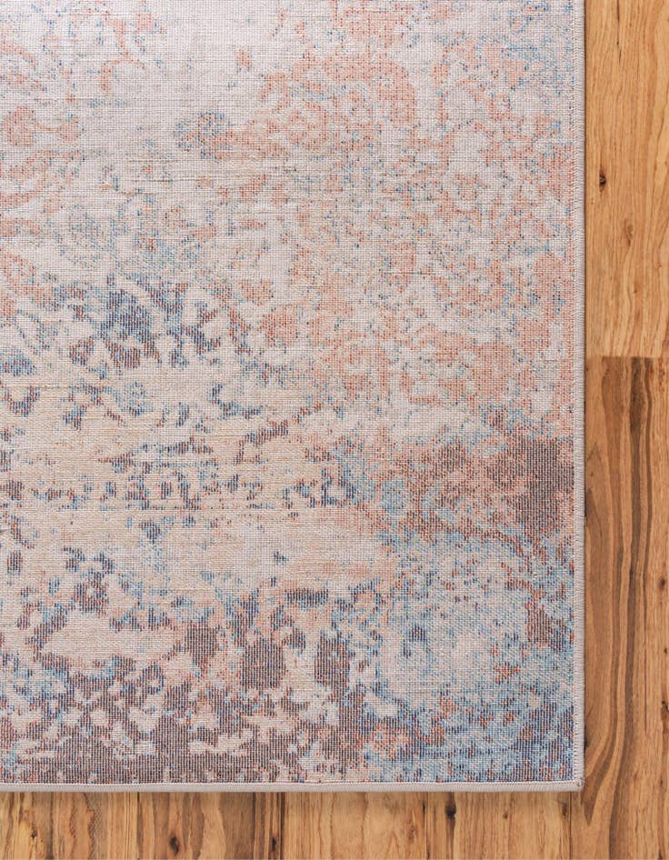 Detail image of 5' x 8' Gossamer Rug