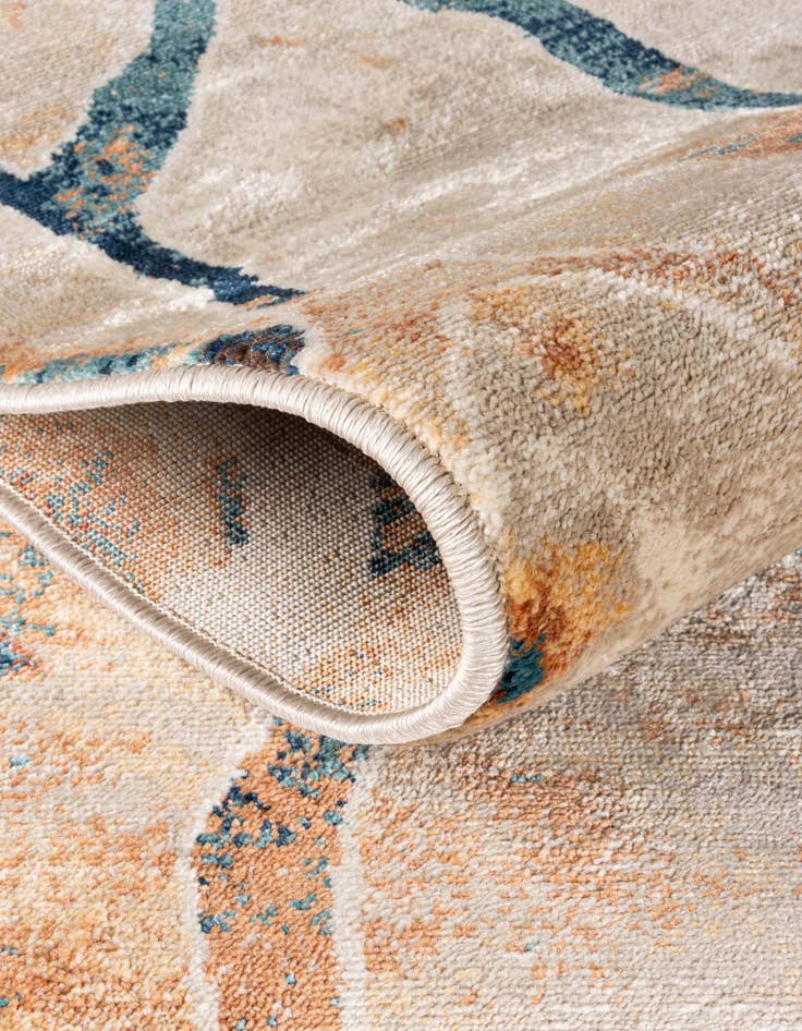 Detail image of 2' 7 x 12' Gossamer Runner Rug