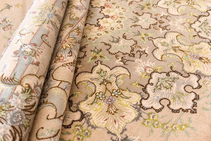 Detail image of 8' x 11' 7 Tabriz Rug