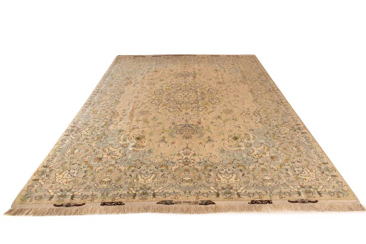 Detail image of 8' x 11' 7 Tabriz Rug