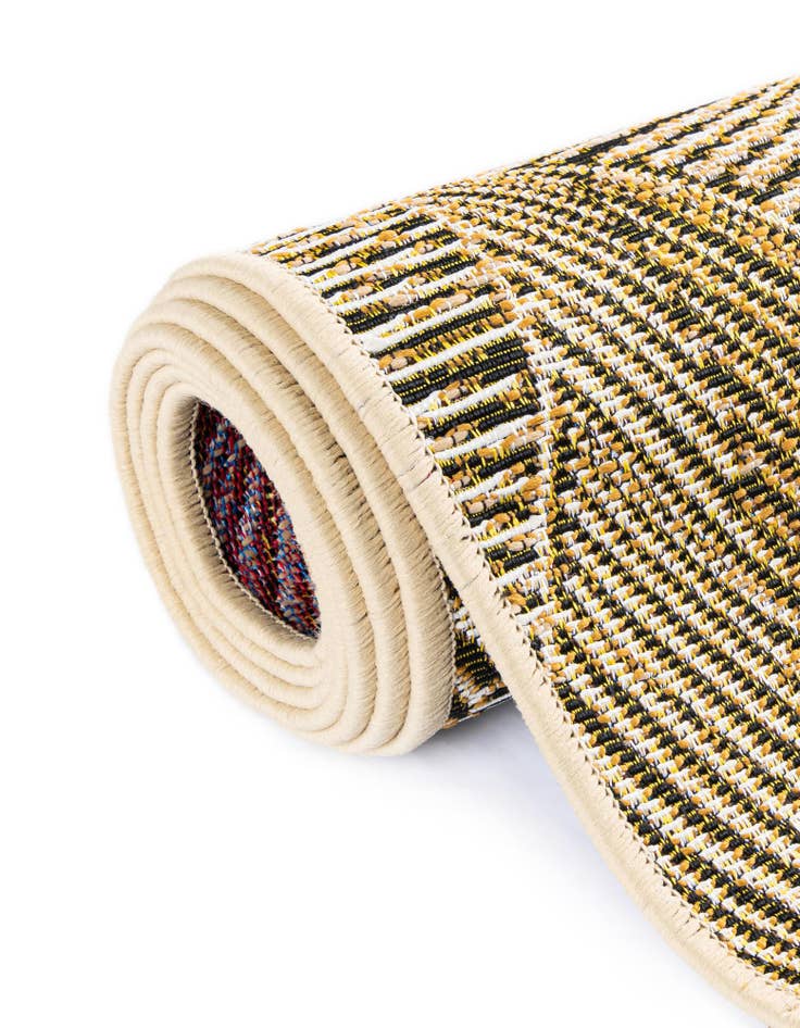 Detail image of 6' x 6'  Washable Botanical Indoor / Outdoor Square Rug