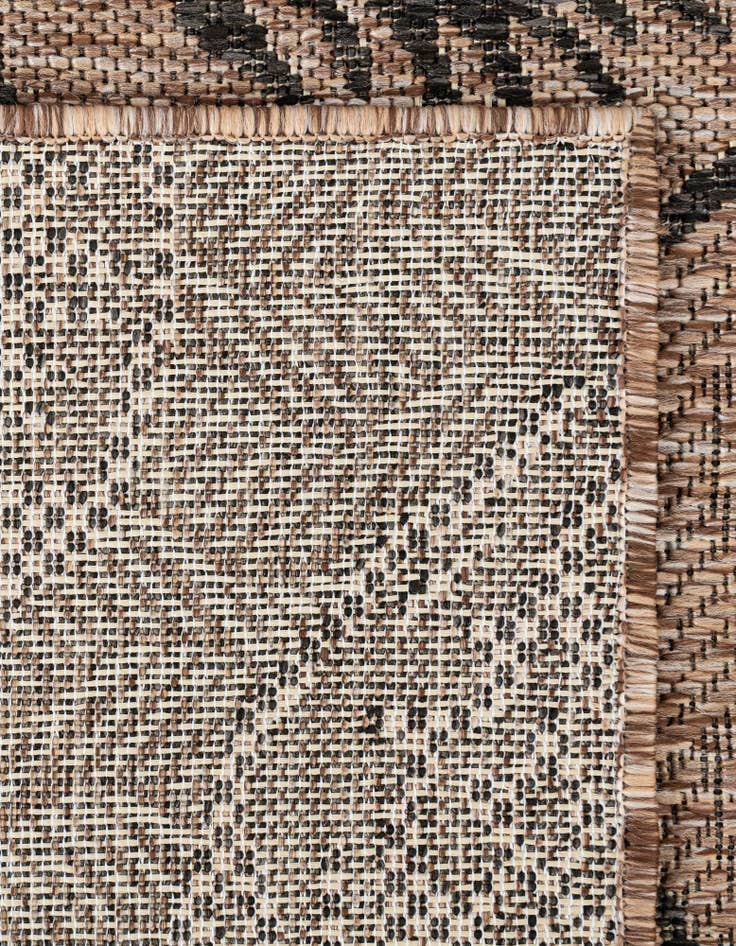 Detail image of 12' x 12' Easy-Clean Coastal Indoor / Outdoor Round Rug