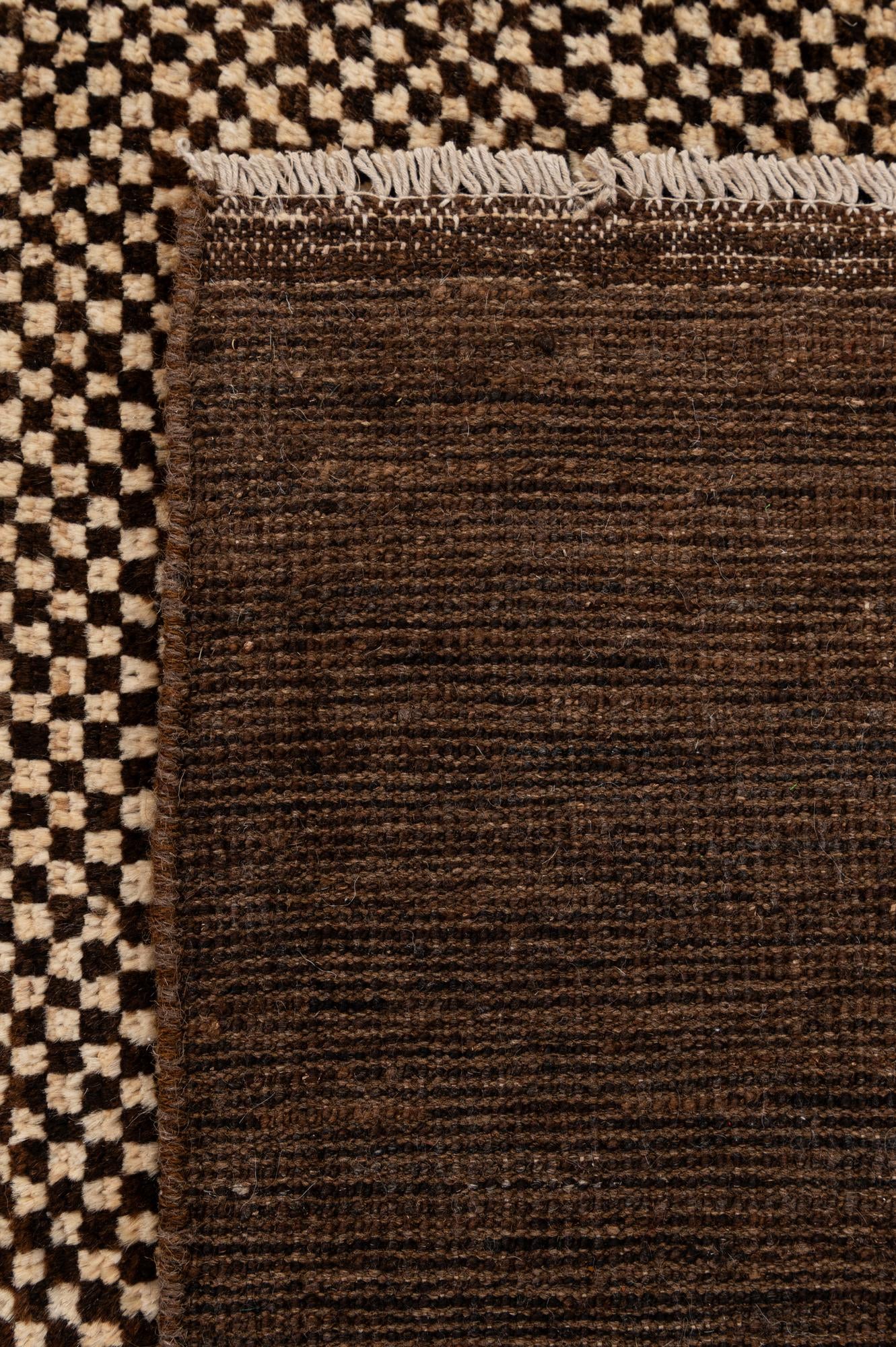 4' x 5' 9 Hand Knotted Darya Wool Rug