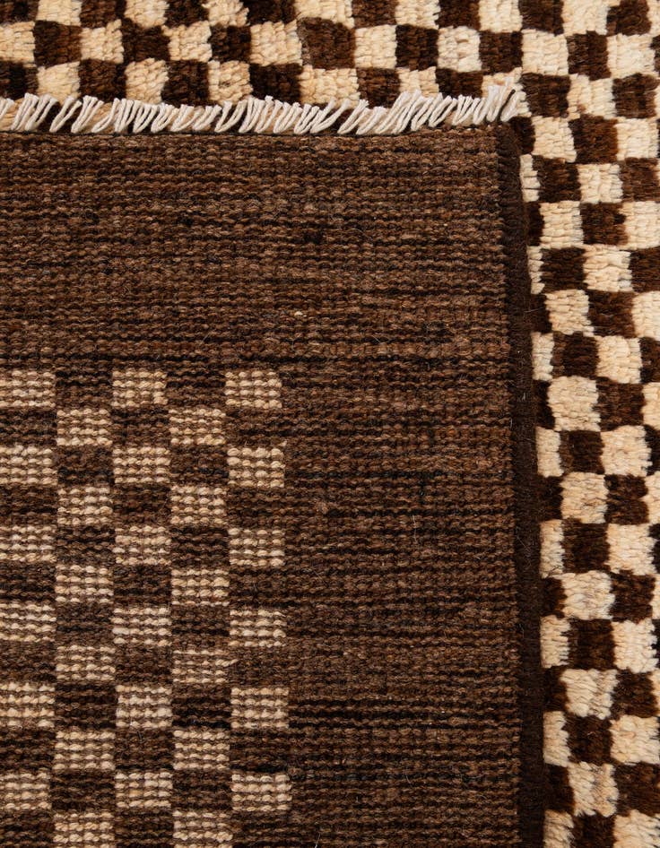 Detail image of 3' 10 x 5' 9  Hand Knotted Darya Wool Rug