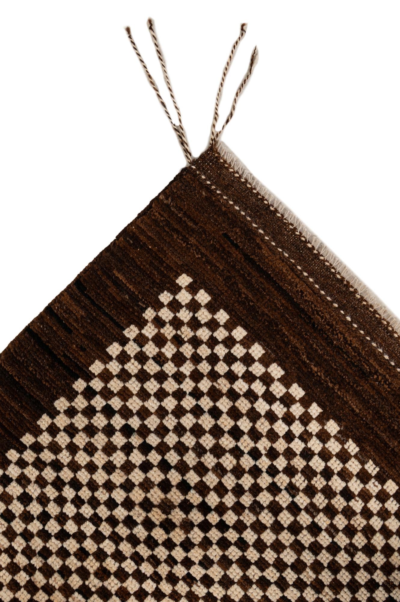 4' 10 x 6' 8 Hand Knotted Moroccan Wool Rug
