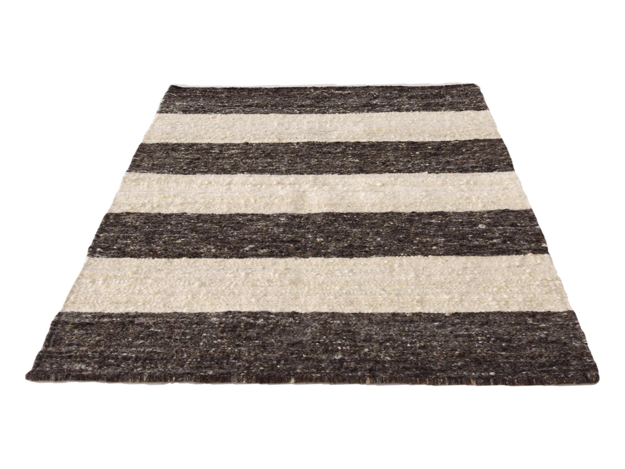 4' x 5' 10 Hand Knotted Moroccan Wool Rug
