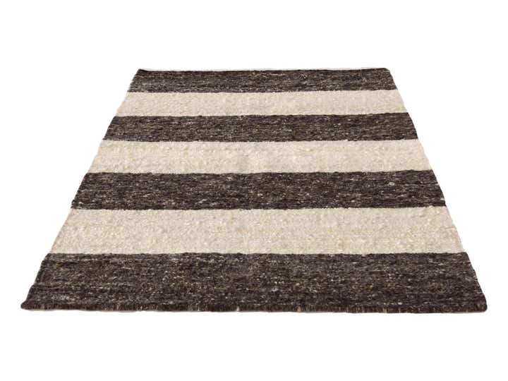 4' x 5' 10 Hand Knotted Moroccan Wool Rug