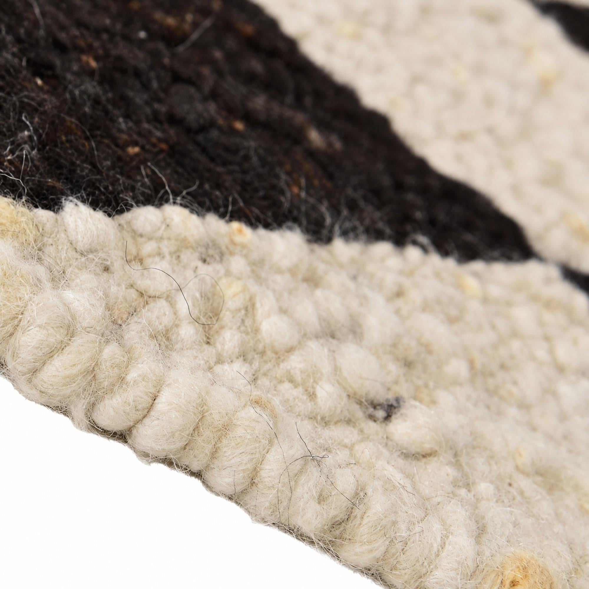 Detail image 8 of 12: 2' 2 x 3' Hand Knotted Moroccan Wool Rug