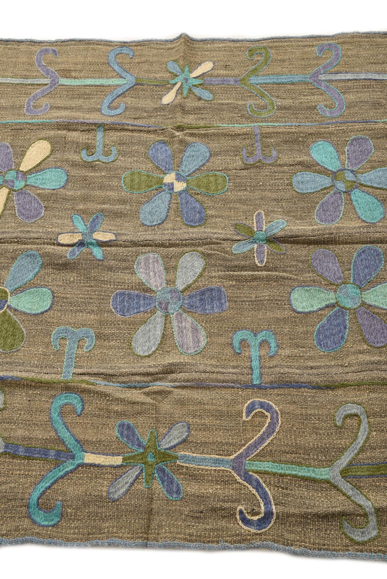 3' 9 x 5' 2 Hand Woven Kilim Suzani Wool Rug