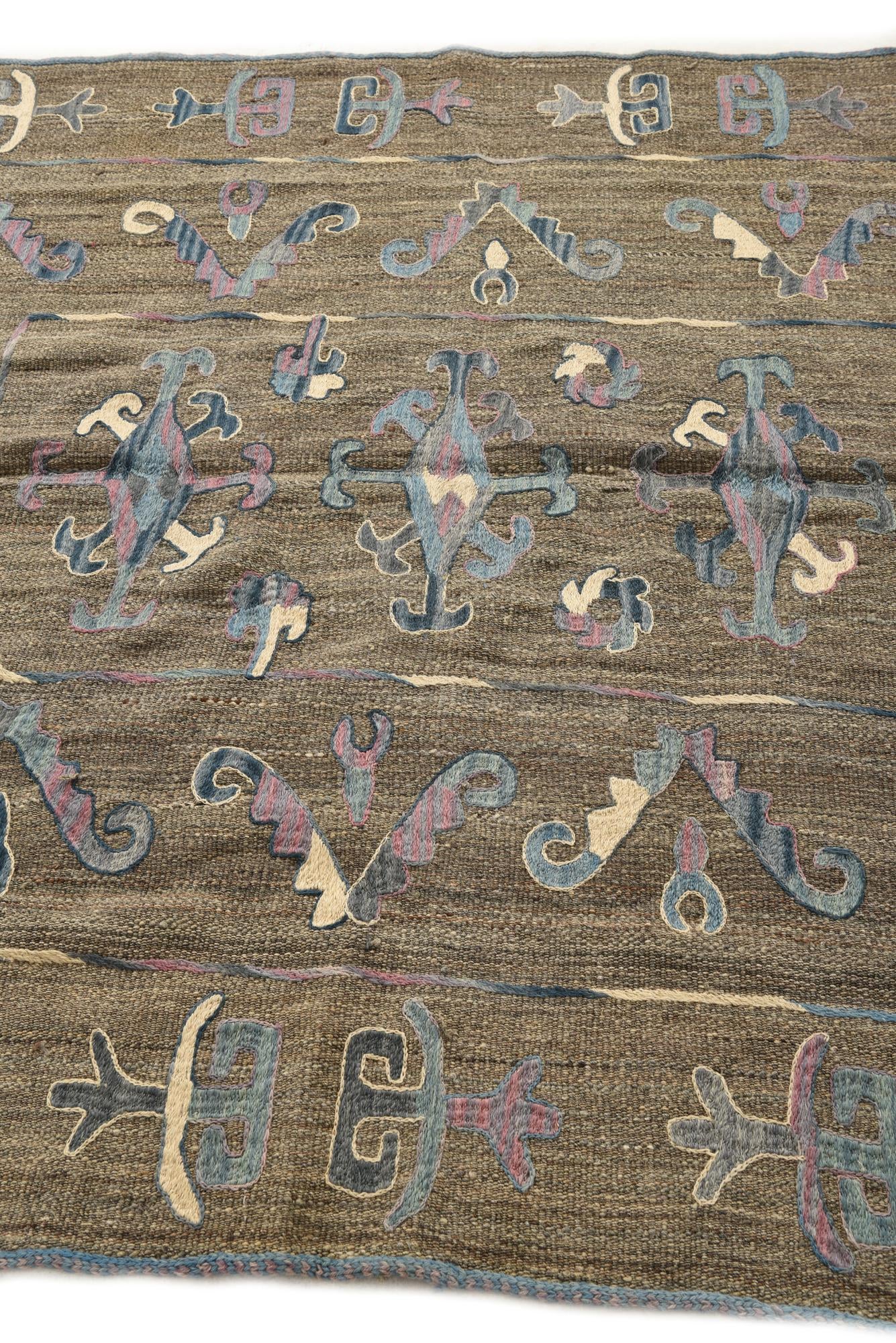5' 2 x 6' 4 Hand Woven Kilim Suzani Wool Rug