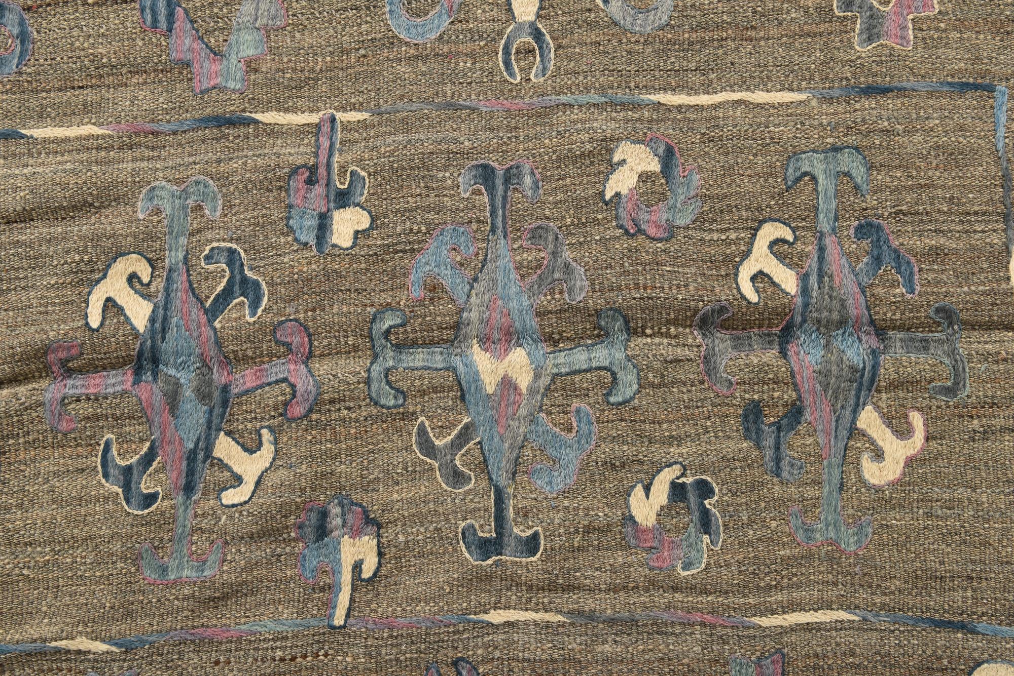 5' 2 x 6' 4 Hand Woven Kilim Suzani Wool Rug