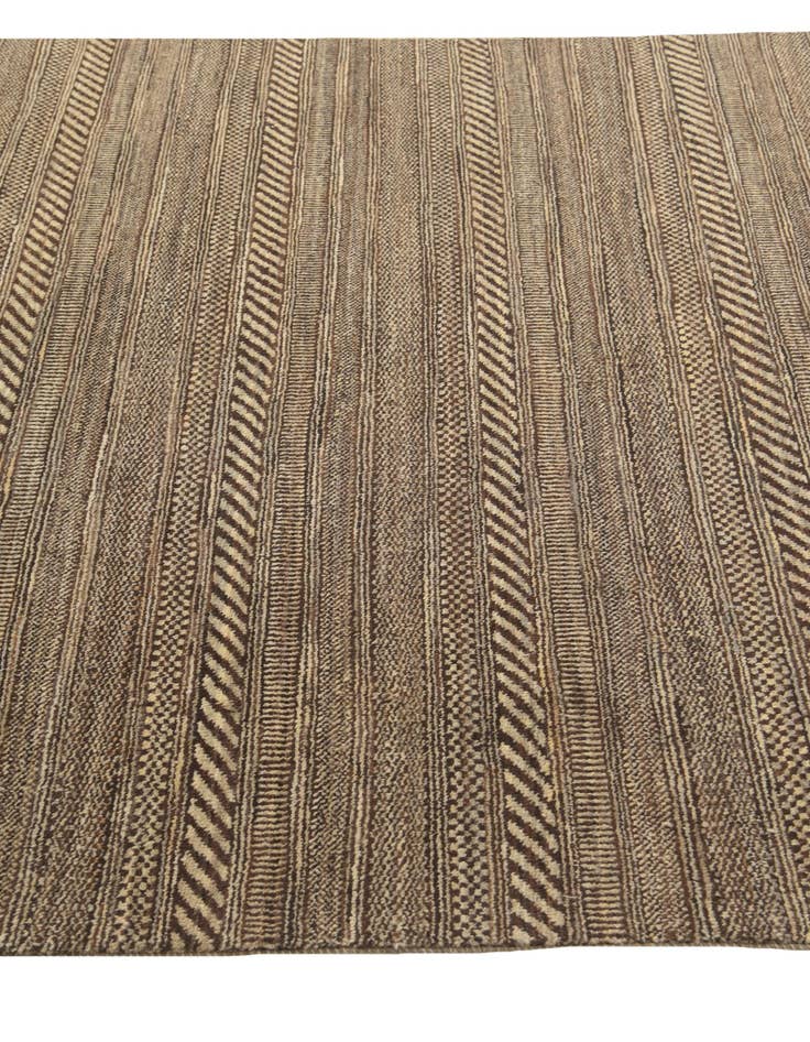 Detail image of 5' 6 x 8'  Hand Knotted Kashkuli Gabbeh Oriental Wool Rug