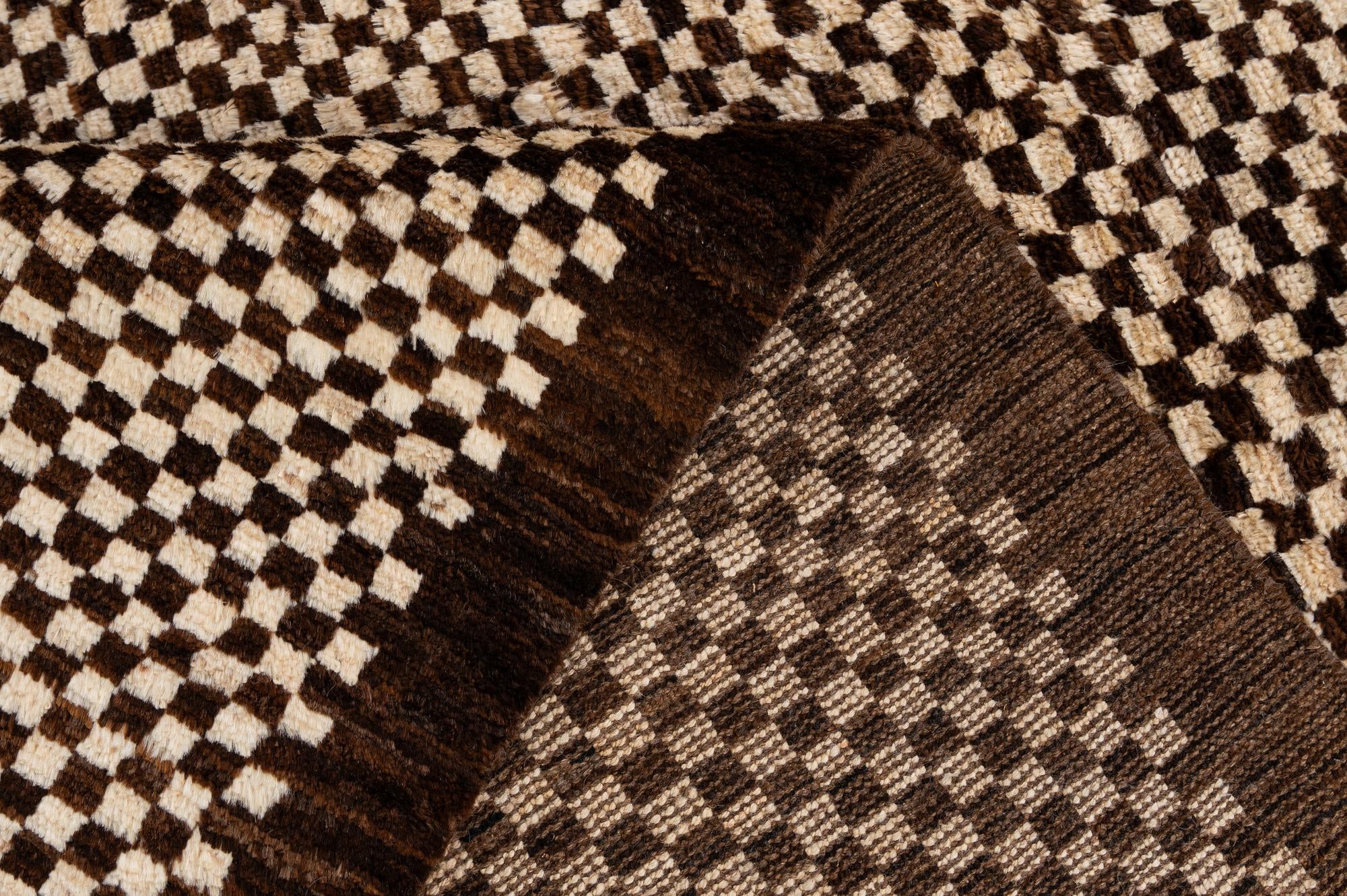 5' 6 x 7' 11 Hand Knotted Moroccan Wool Rug
