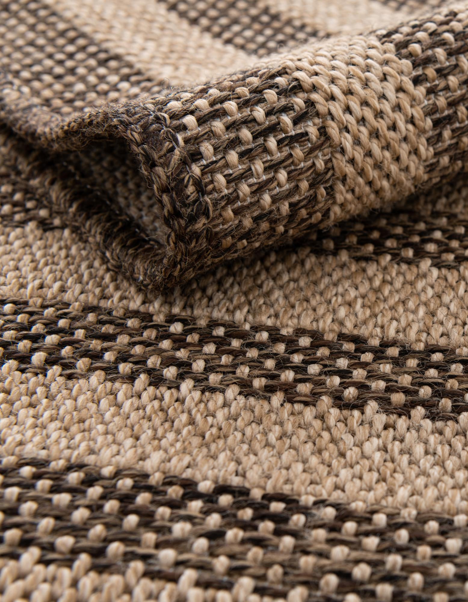 2' 7 x 8' Dunes Runner Rug