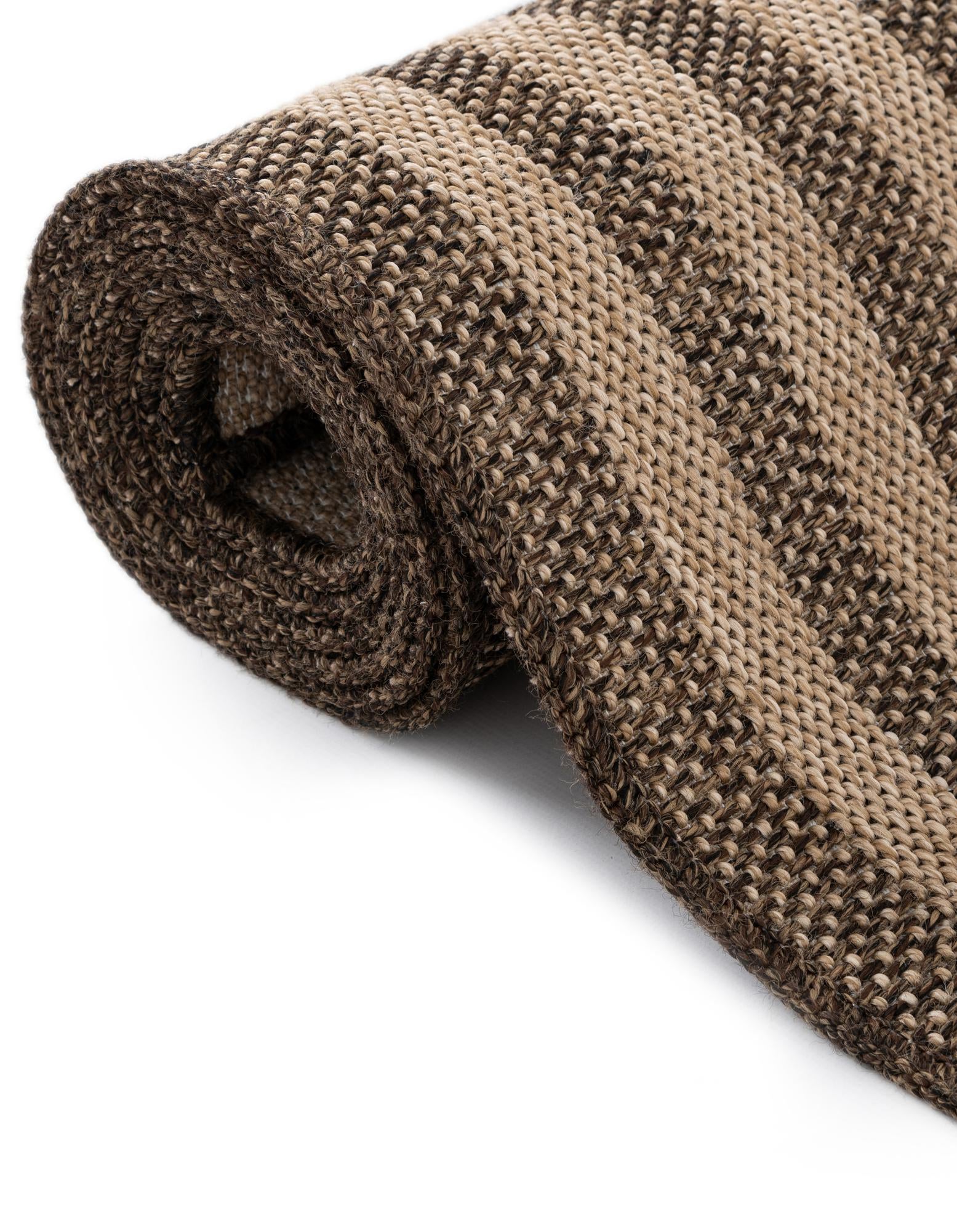 2' 7 x 8' Dunes Runner Rug