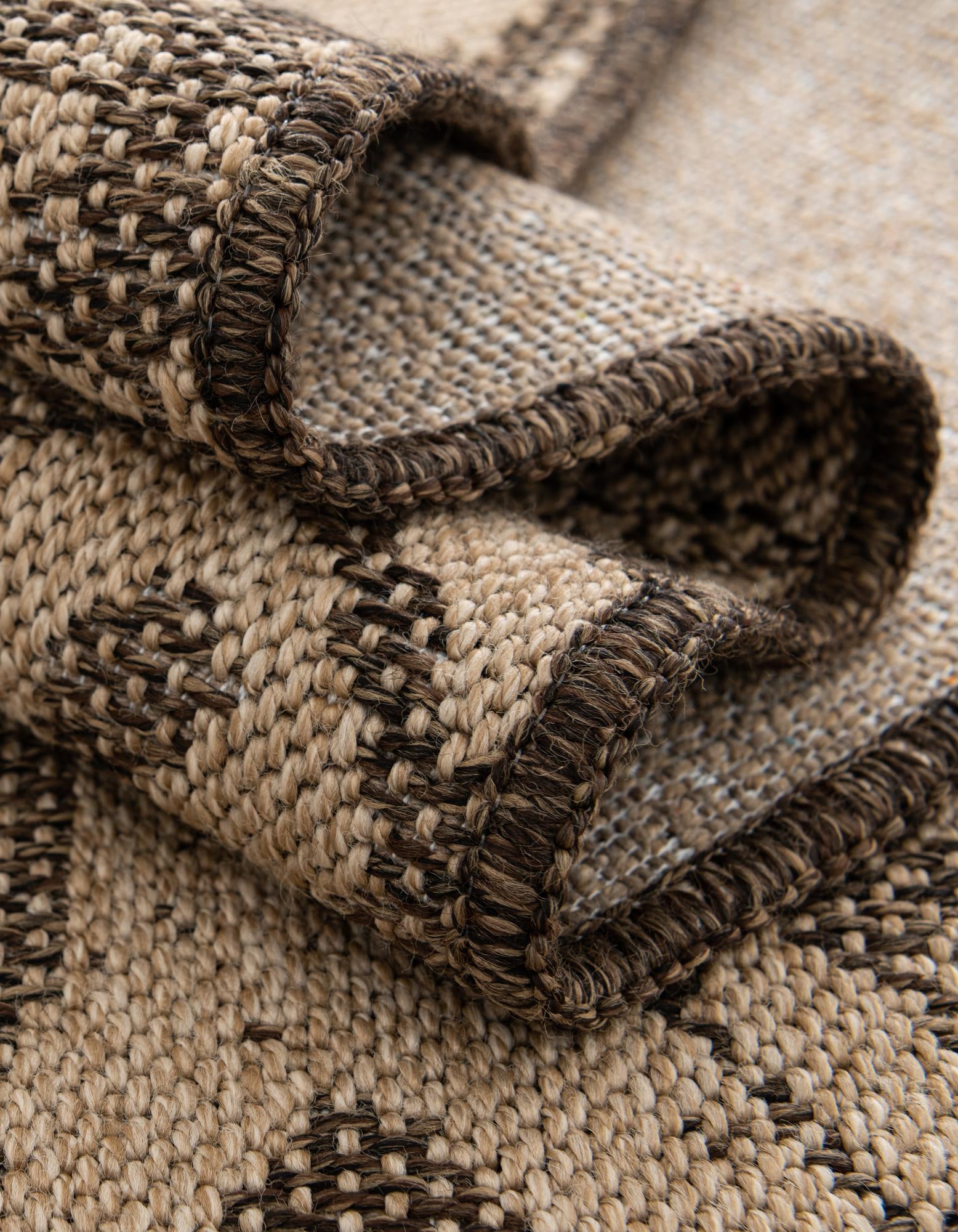 7' 10 x 7' 10 Dunes Square Rug