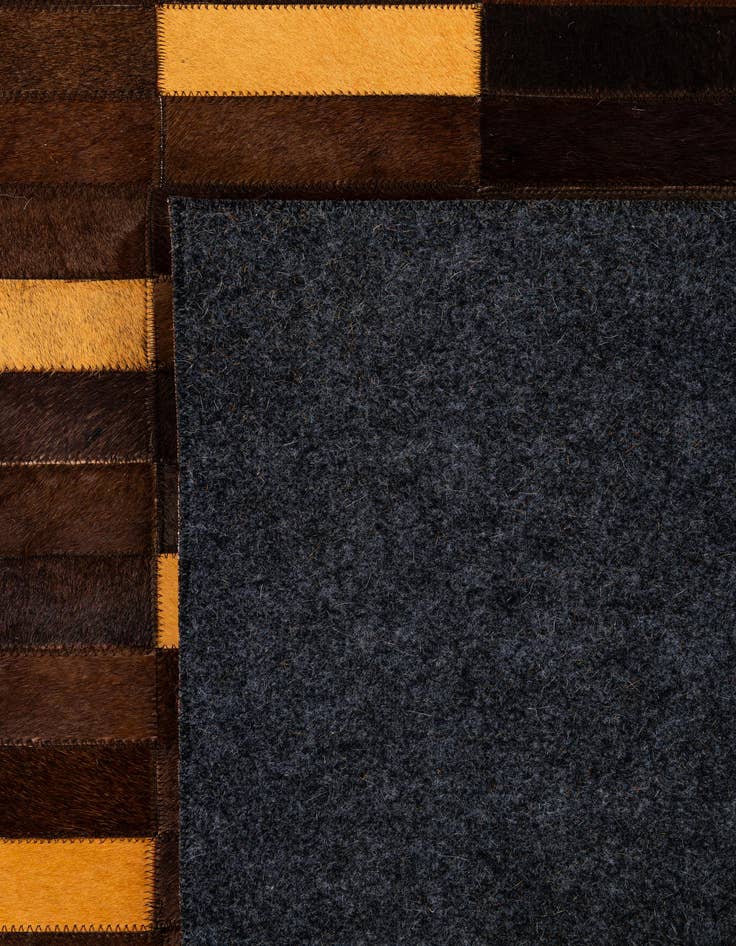Detail image of 8' x 9' 10 Cowhide - Patchwork Rug