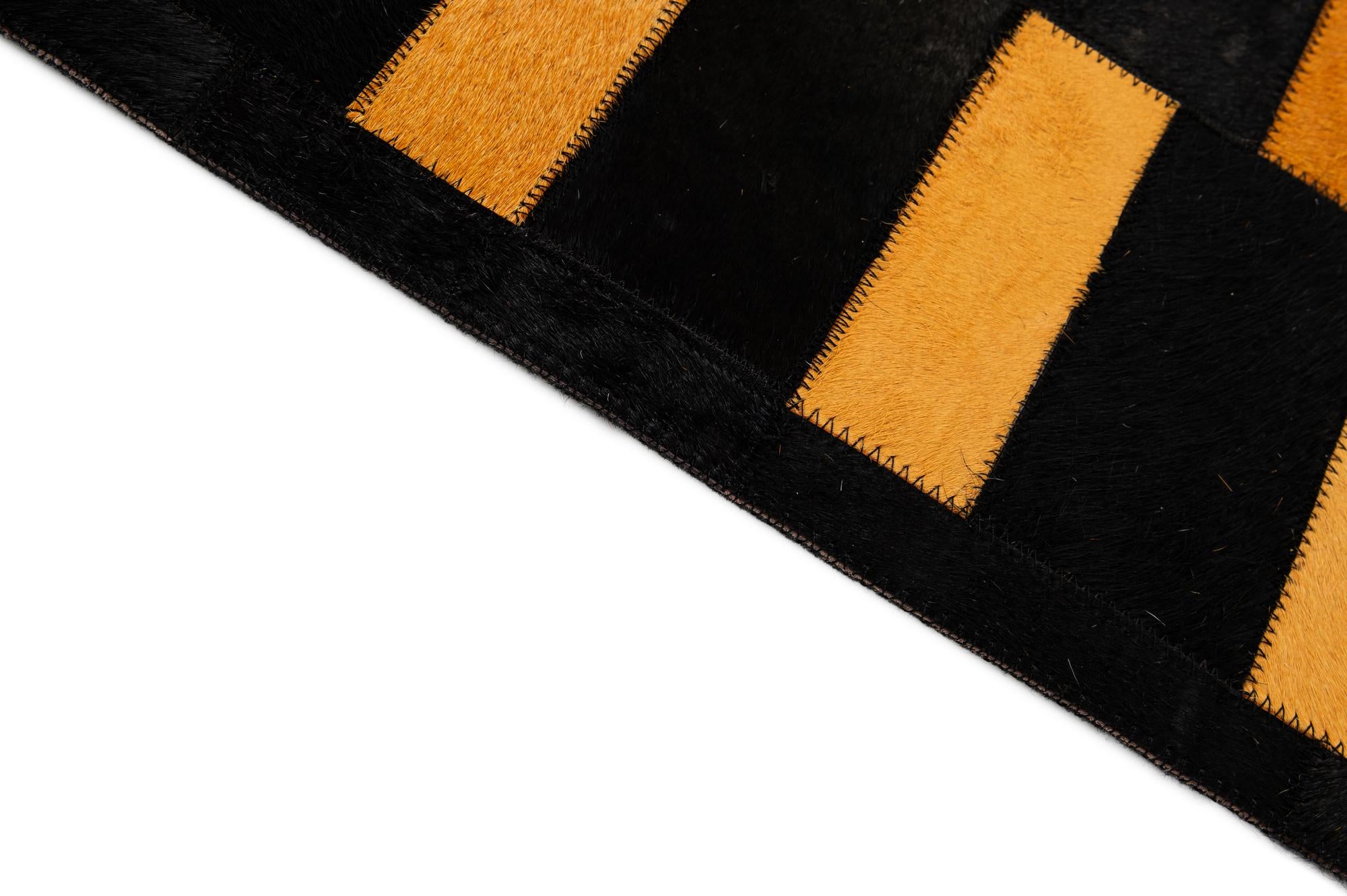 8' 1 x 10' Cowhide - Patchwork Rug