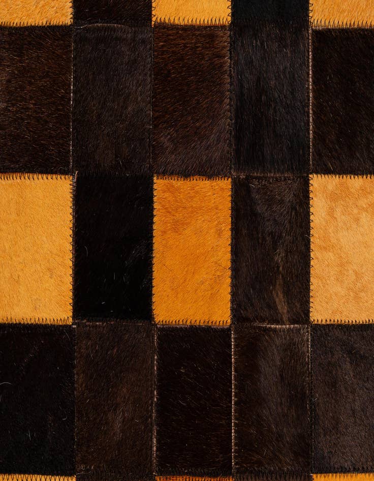Detail image of 5' 2 x 8' Cowhide - Patchwork Rug