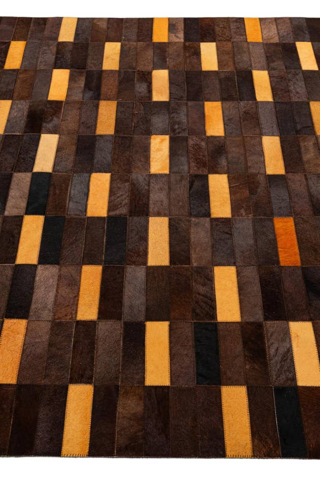 Detail image of 5' x 7' 11 Cowhide - Patchwork Rug