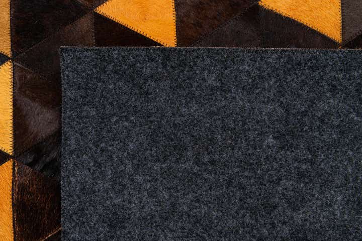 5' x 8' 1 Cowhide Stocks Rug