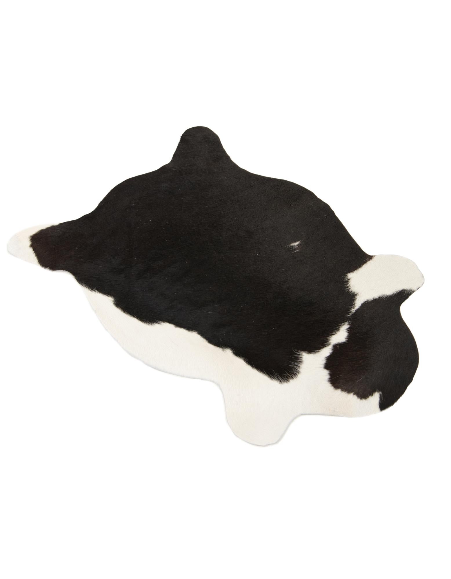 2' 1 x 2' 10 Cowhide Leather Rug