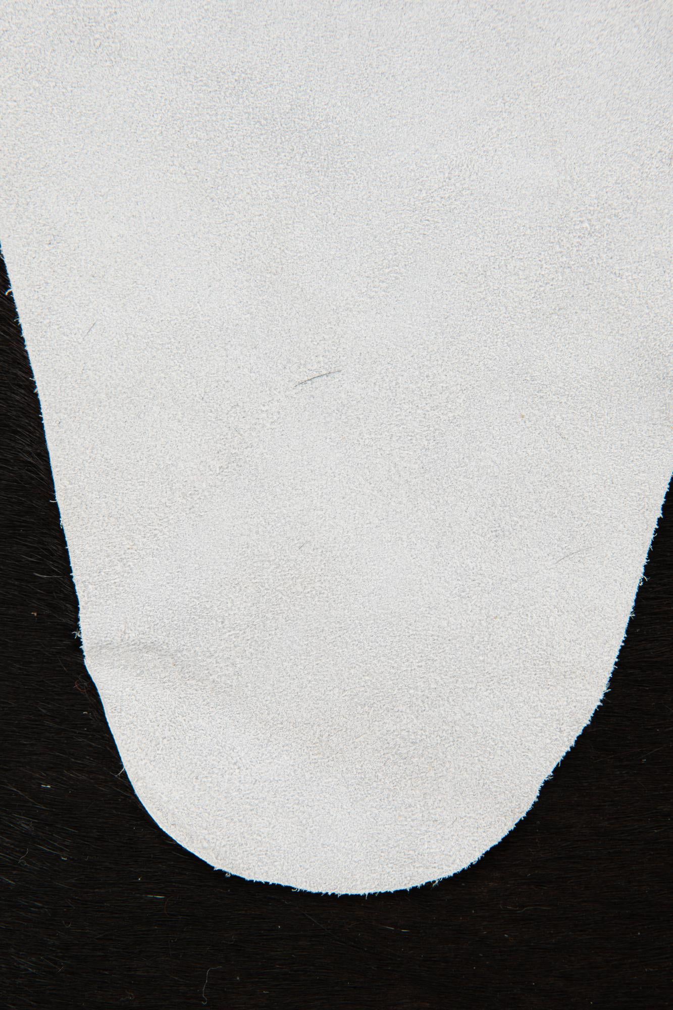 2' 1 x 2' 10 Cowhide Leather Rug