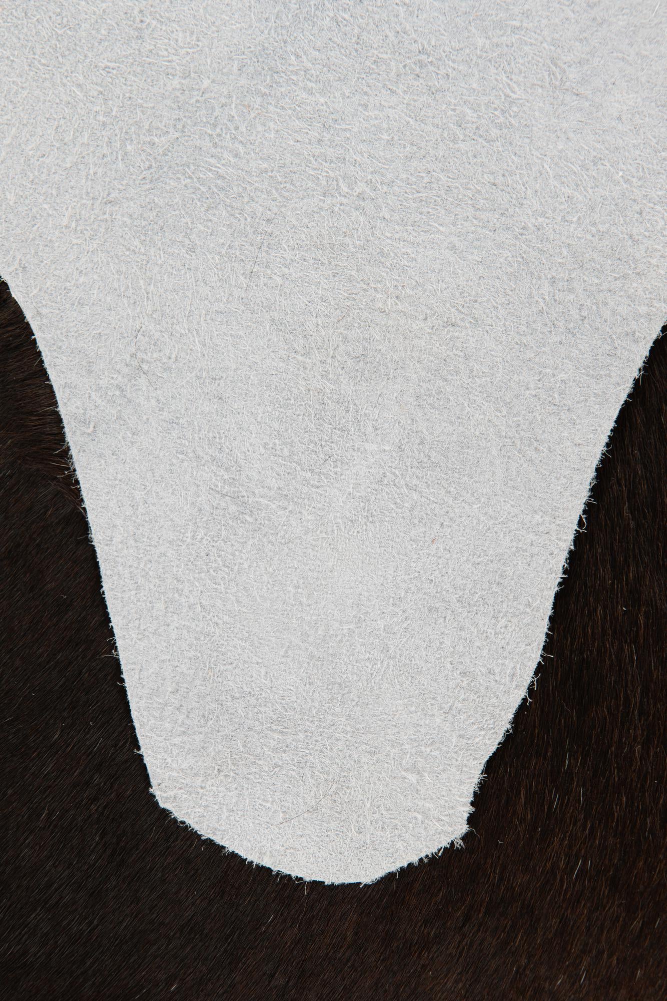 2' 1 x 2' 10 Cowhide Leather Rug