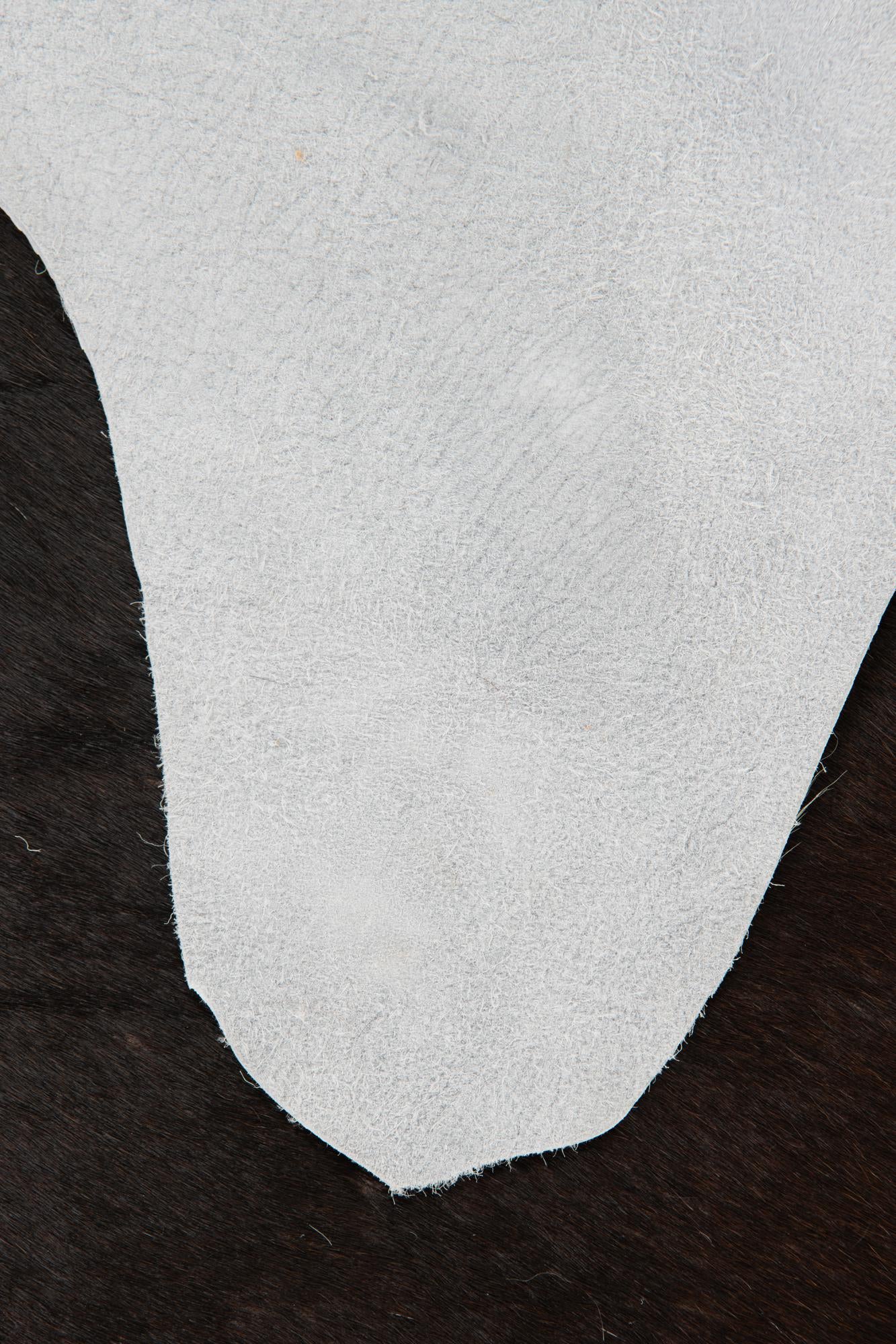 2' 1 x 2' 10 Cowhide Leather Rug