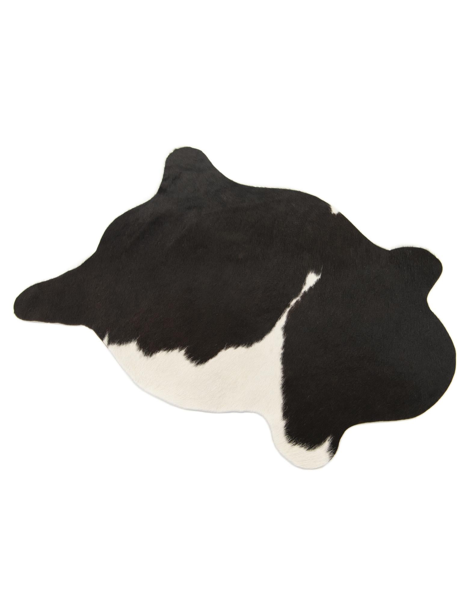 2' 1 x 2' 10 Cowhide Leather Rug